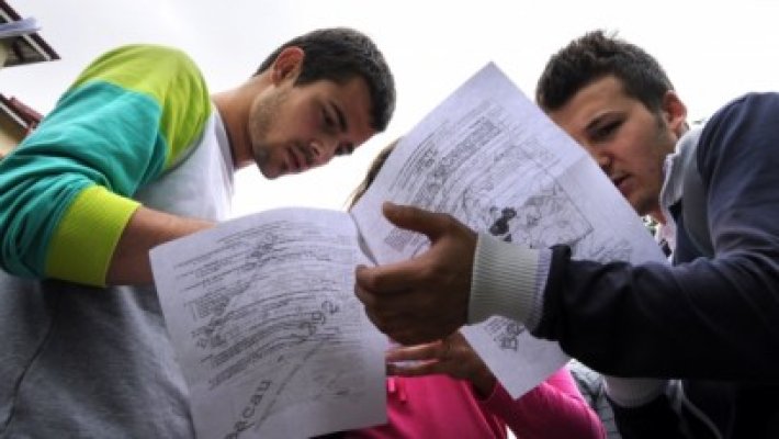 BAC-ul naţionalL şi BAC-UL profesional. Din 2013 elevii vor decide cum dau examenul